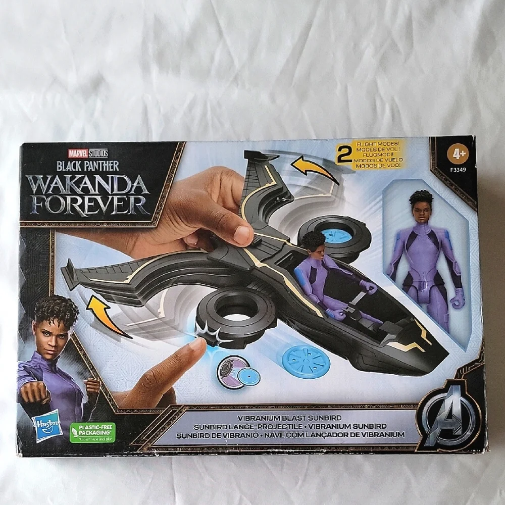 Marvel Black Panther Wakanda Forever Vibranium Blast Sunbird Shuri Action Figure